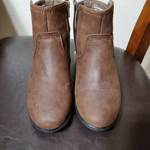 Easy Street Comfort Wave Ankle Booties